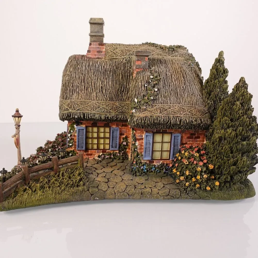 Hawthorne Village Seaside Thomas Kinkade Sweetheart Cottage Lighted COA 79733